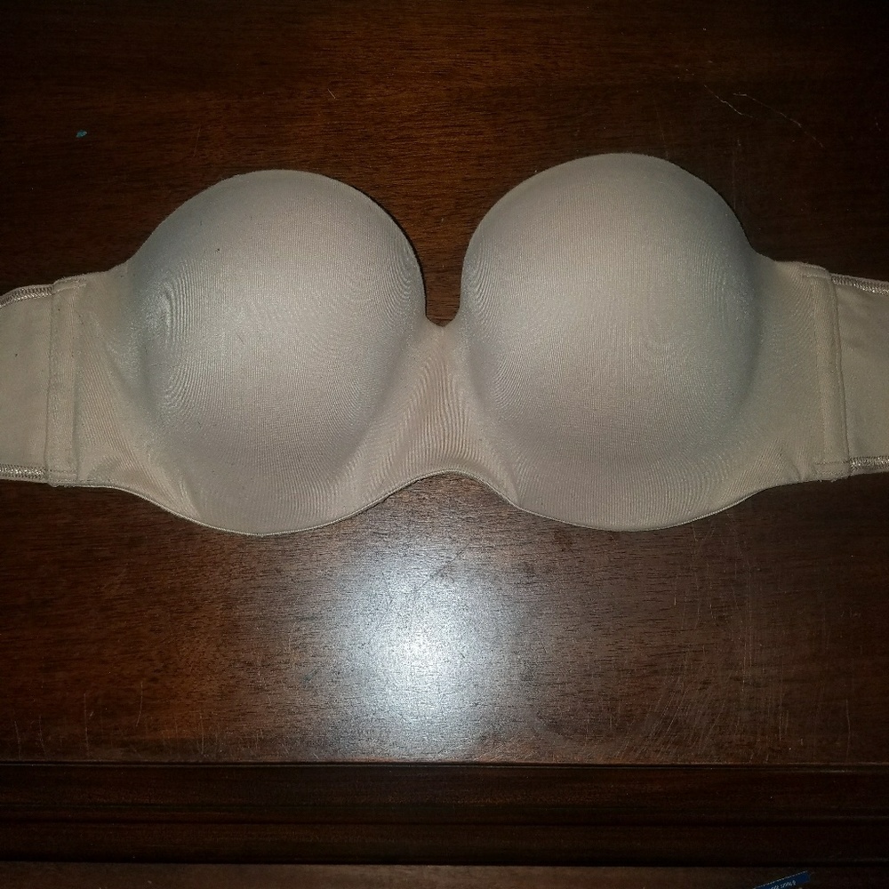 Nude Victoria's Secret strapless bra